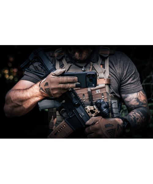 Tactical MagForce Aramid Kryt pro Samsung Galaxy S26 Black